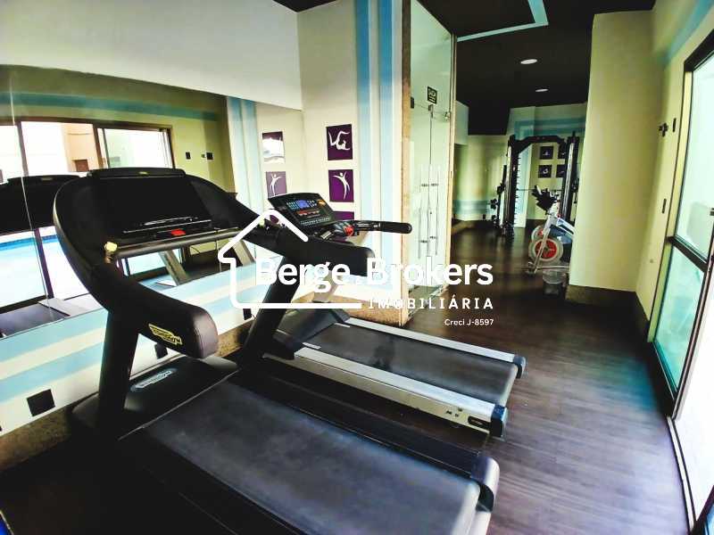 ACADEMIA - ÁREA CARDIO. - 20