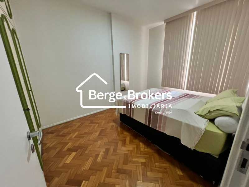 Conheça Quarto principal do imóvel - Apartamento para alugar Rua Barão de Ipanema, Copacabana, Rio de Janeiro - R$ 4.800 - RJAP20724 - 8 Quarto principal - 8