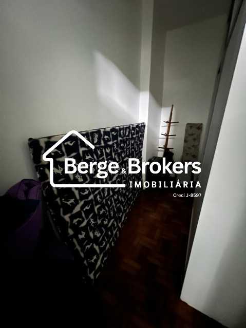 Conheça Quarto de serviço do imóvel - Apartamento para alugar Rua Barão de Ipanema, Copacabana, Rio de Janeiro - R$ 4.800 - RJAP20724 - 22 Quarto de serviço - 22