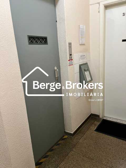 Conheça Area social do imóvel - Apartamento para alugar Rua Barão de Ipanema, Copacabana, Rio de Janeiro - R$ 4.800 - RJAP20724 - 24 Area social - 24