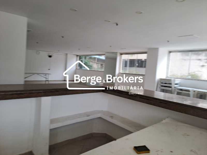 22 - Salão de Festas - 2 - 21