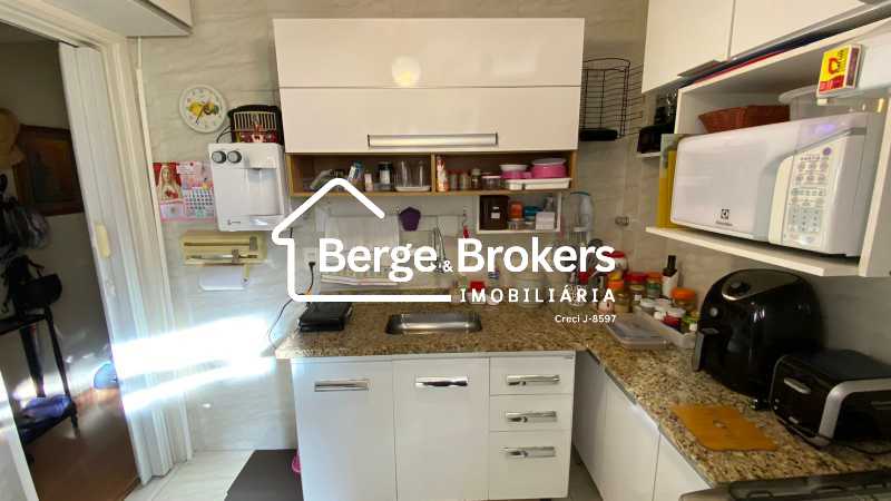 c166e3e9-c2bf-40bd-be56-a8a6a7 - 19