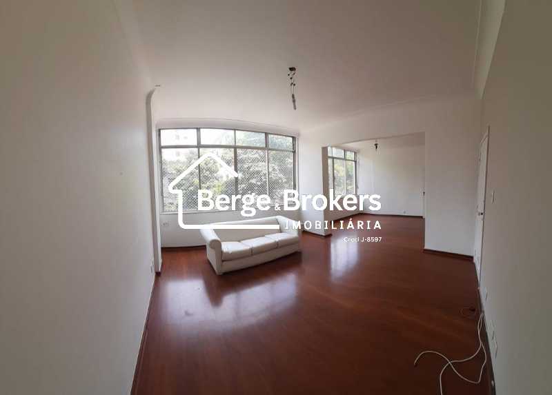 SALAS ESTAR E JANTAR - 1