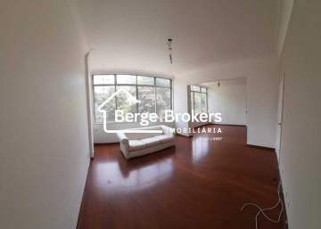 Apartamento na Tijuca a venda com três quartos sendo uma suíte e vaga de garagem - RJAP30717