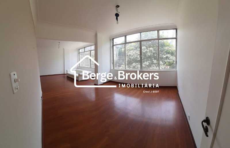 SALAS ESTAR E JANTAR - 2