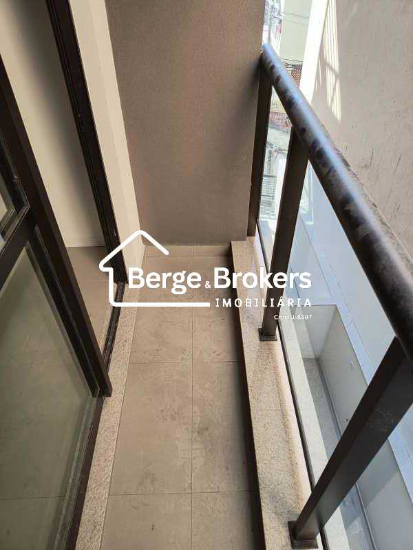 Conheça VARANDINHA do imóvel - Apartamento 1ª locação varandinha,sala e quarto com vaga de garagem a venda na Tijuca - RJAP10376 - 5 VARANDINHA - 5