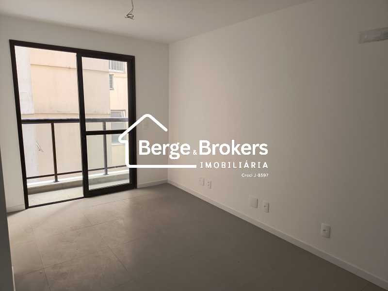 Conheça SALA do imóvel - Apartamento 1ª locação varandinha,sala e quarto com vaga de garagem a venda na Tijuca - RJAP10376 - 4 SALA - 4