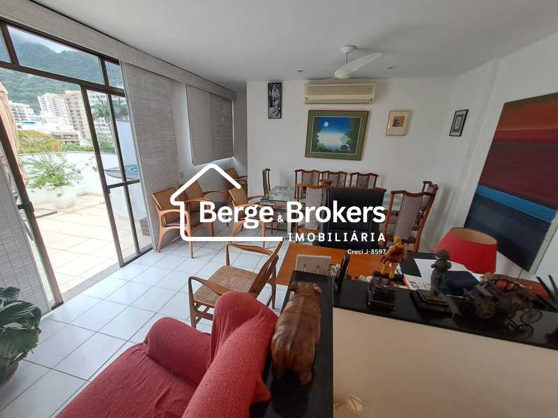 27045c22-8c5e-47f5-813f-1c328a - 22