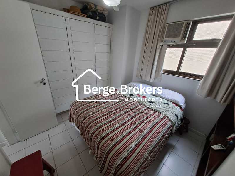 b1949c99-48e4-48b9-a75c-9a9fea - 26