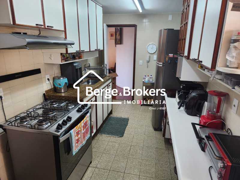 6b84ff61-7d07-4862-bb51-87d3ad - 15