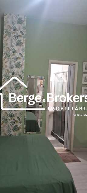 WhatsApp Image 2025-11-10 at 2 - 3