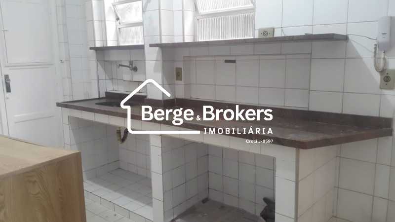Conheça 16 - cozinha 2. do imóvel - Apartamento 1 quarto à venda Copacabana, Rio de Janeiro - R$ 850.000 - RJAP10381 - 17 16 - cozinha 2. - 17