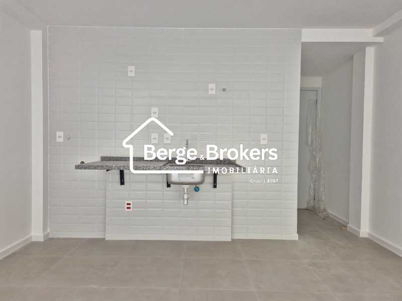 WhatsApp Image 2025-11-06 at 1 - 4