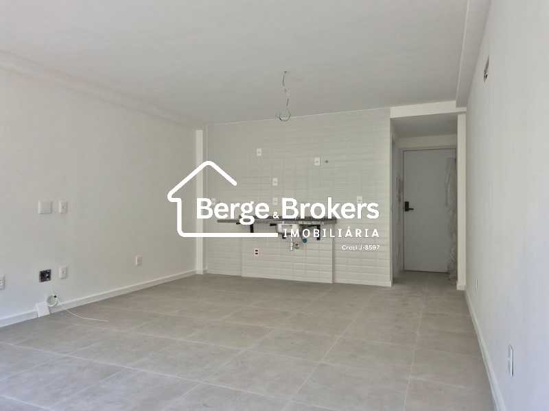 WhatsApp Image 2025-11-06 at 1 - 2