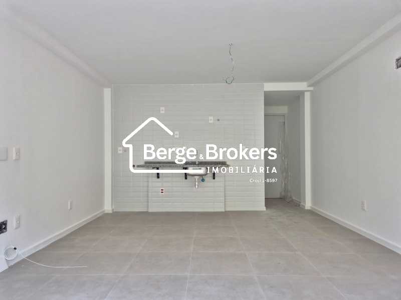 WhatsApp Image 2025-11-06 at 1 - 1