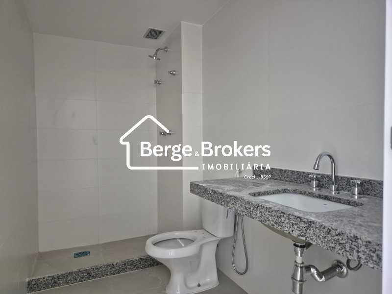 WhatsApp Image 2025-11-06 at 1 - 6