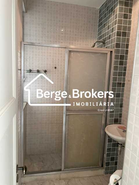 Banheiro de Serviço  - 39