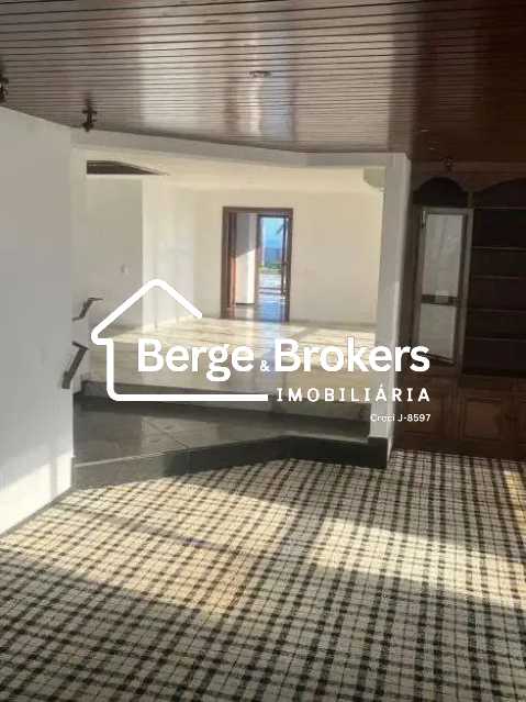 WhatsApp Image 2025-11-14 at 1 - 4