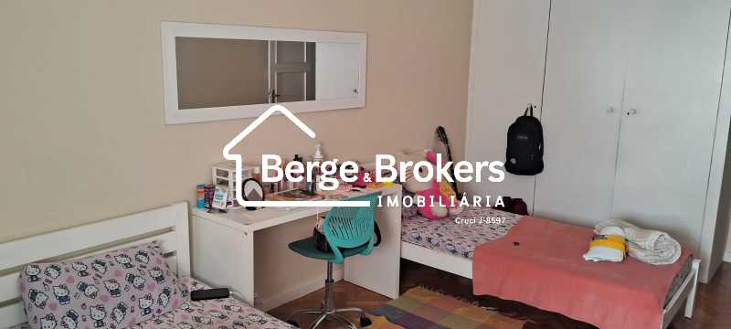 WhatsApp Image 2025-11-16 at 1 - 10