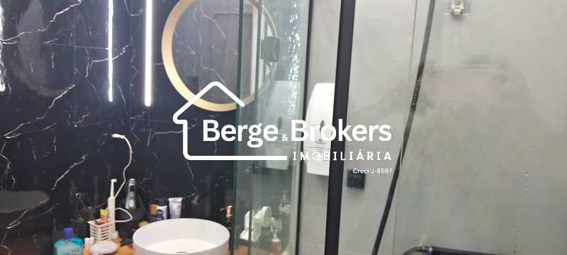 WhatsApp Image 2025-11-17 at 1 - 9