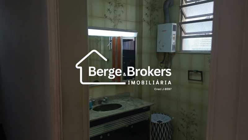 Conheça banheiro. do imóvel - Apartamento 3 quartos à venda Humaitá, Rio de Janeiro - R$ 899.000 - RJAP30733 - 18 banheiro. - 18