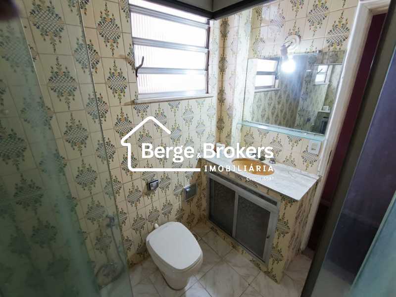 BANHEIRO SOCIAL - 12