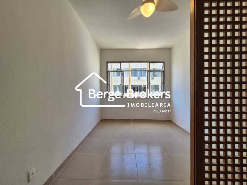 WhatsApp Image 2025-11-21 at 1 - 24