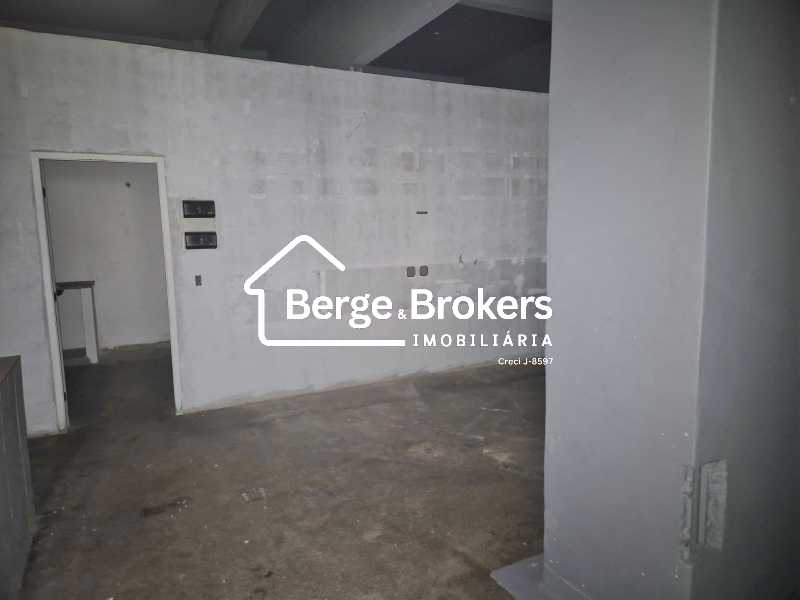 Conheça IMG-20251125-WA0034 do imóvel - Loja 256m² para venda e aluguel Humaitá, Rio de Janeiro - R$ 1.300.000 - RJLJ00051 - 16 IMG-20251125-WA0034 - 16