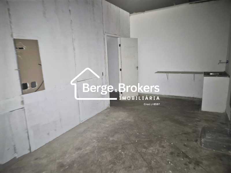 Conheça IMG-20251125-WA0036 do imóvel - Loja 256m² para venda e aluguel Humaitá, Rio de Janeiro - R$ 1.300.000 - RJLJ00051 - 17 IMG-20251125-WA0036 - 17