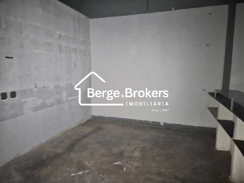 Conheça IMG-20251125-WA0045 do imóvel - Loja 256m² para venda e aluguel Humaitá, Rio de Janeiro - R$ 1.300.000 - RJLJ00051 - 11 IMG-20251125-WA0045 - 11