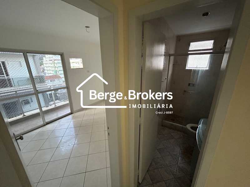 Entrada do Quarto e banheiro s - 7