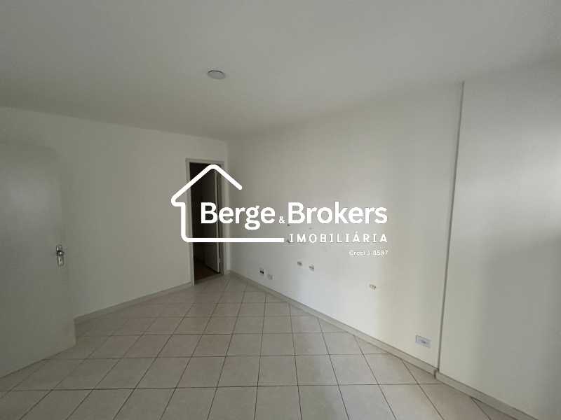 Quarto Suite_2. - 14