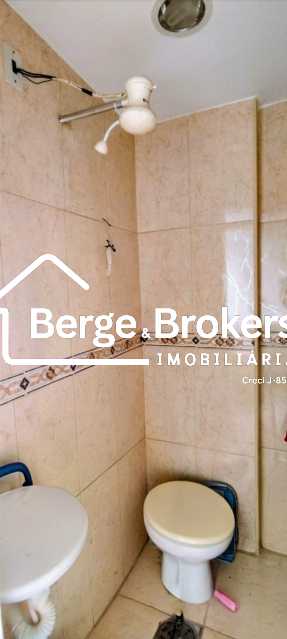 BANHEIRO DE SERVIÇO - 11