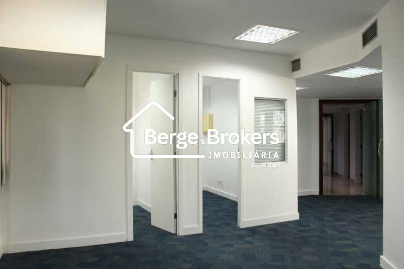 08 DE PAOLI 1409 Salão 7 - 20