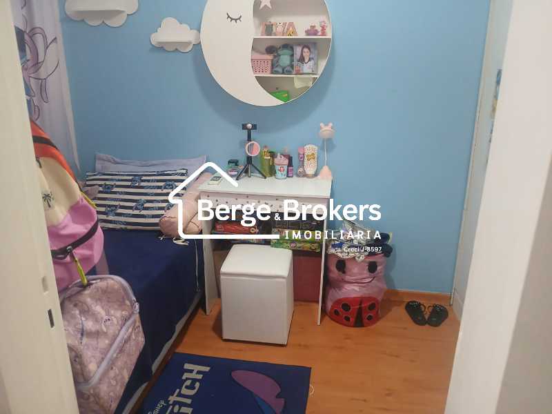 quarto infantil . - 27