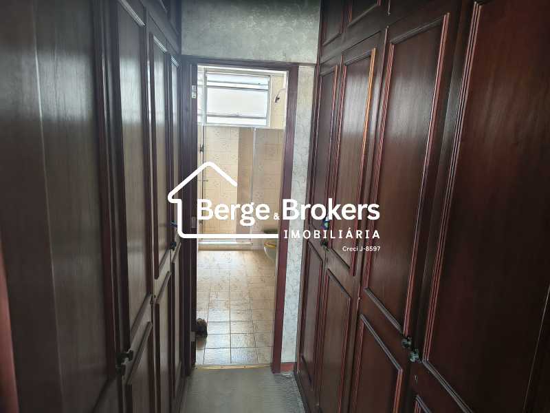 Closet Suite principal - 16