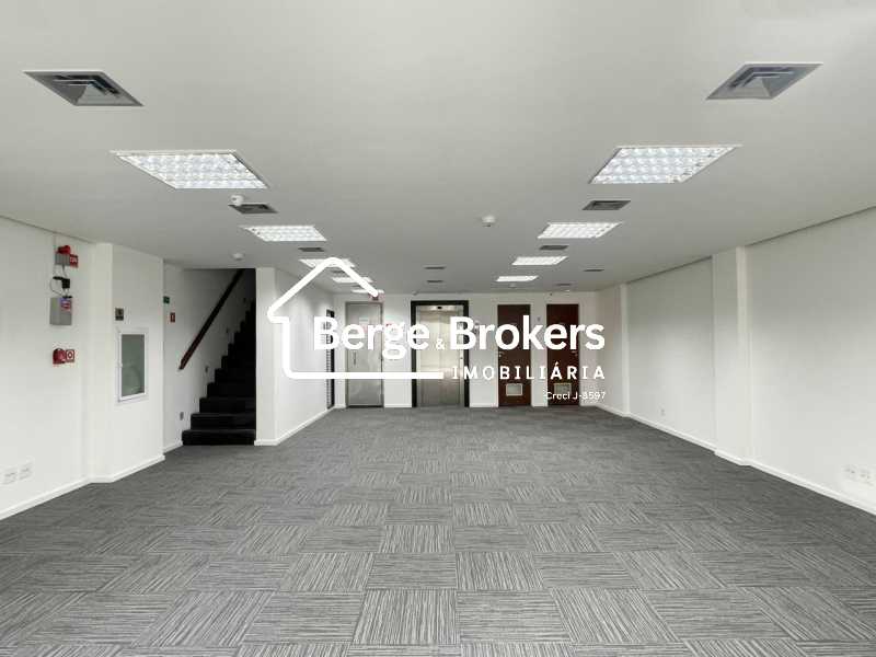 Conheça 12 - CAP SAL 40 - Salão Térr do imóvel - Prédio 369m² para alugar Humaitá, Rio de Janeiro - R$ 40.000 - RJPR00018 - 9 12 - CAP SAL 40 - Salão Térr - 9