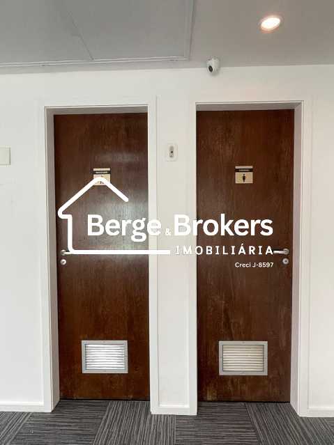 Conheça 13 - CAP SAL 40 - Bhs Térreo do imóvel - Prédio 369m² para alugar Humaitá, Rio de Janeiro - R$ 40.000 - RJPR00018 - 13 13 - CAP SAL 40 - Bhs Térreo - 13