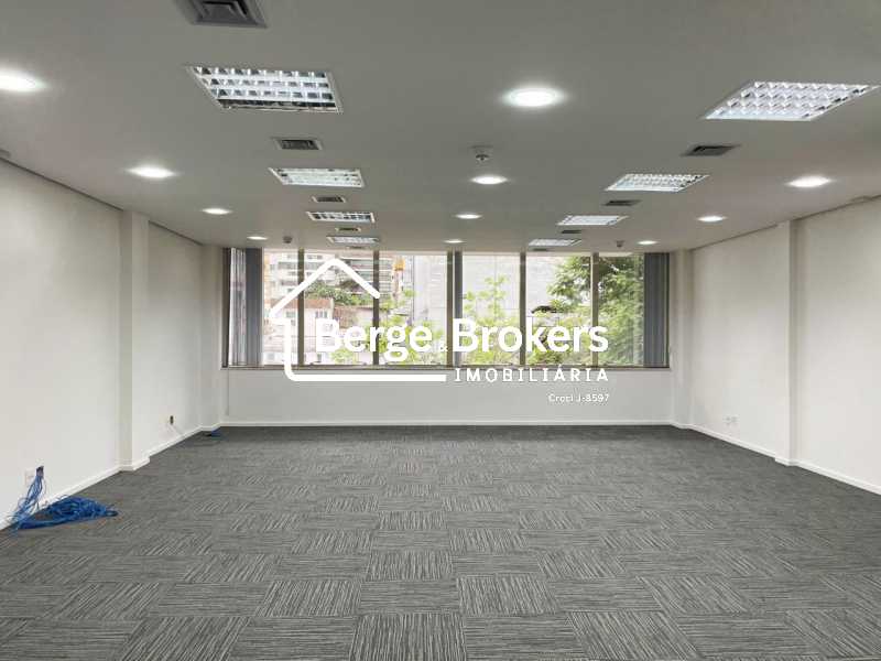 Conheça 17 - CAP SAL 40 - Salão 2 PAV do imóvel - Prédio 369m² para alugar Humaitá, Rio de Janeiro - R$ 40.000 - RJPR00018 - 25 17 - CAP SAL 40 - Salão 2 PAV - 25