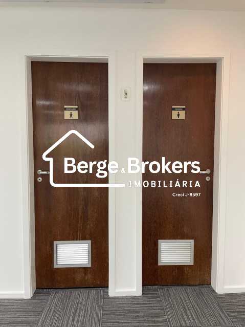 Conheça 18 - CAP SAL 40 - Bhs 2 PAV 1 do imóvel - Prédio 369m² para alugar Humaitá, Rio de Janeiro - R$ 40.000 - RJPR00018 - 27 18 - CAP SAL 40 - Bhs 2 PAV 1 - 27