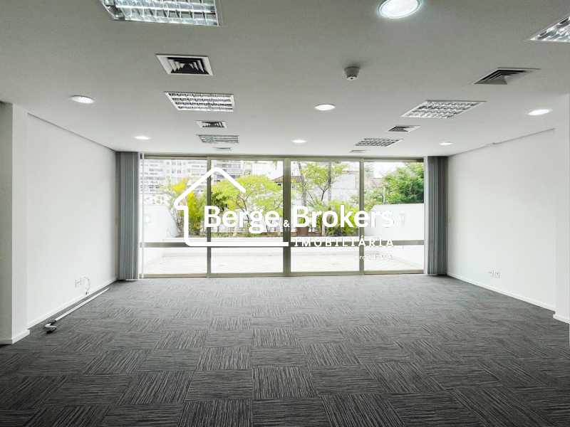 Conheça 20 - CAP SAL 40 - Salão 3 PAV do imóvel - Prédio 369m² para alugar Humaitá, Rio de Janeiro - R$ 40.000 - RJPR00018 - 33 20 - CAP SAL 40 - Salão 3 PAV - 33