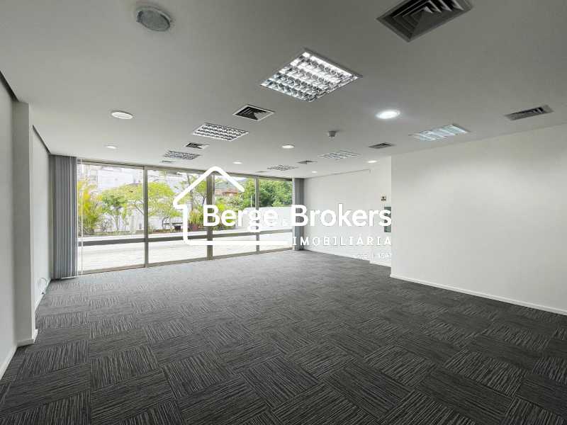 Conheça 20 - CAP SAL 40 - Salão 3 PAV do imóvel - Prédio 369m² para alugar Humaitá, Rio de Janeiro - R$ 40.000 - RJPR00018 - 38 20 - CAP SAL 40 - Salão 3 PAV - 38