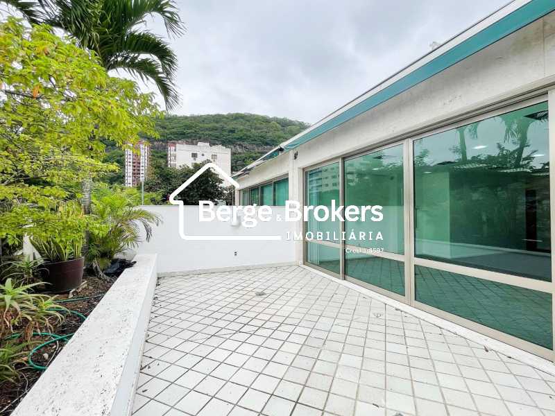 Conheça 23 - CAP SAL 40 - Varanda 3 PA do imóvel - Prédio 369m² para alugar Humaitá, Rio de Janeiro - R$ 40.000 - RJPR00018 - 44 23 - CAP SAL 40 - Varanda 3 PA - 44
