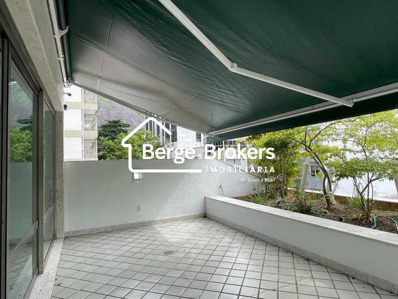 Conheça 23 - CAP SAL 40 - Varanda 3 PA do imóvel - Prédio 369m² para alugar Humaitá, Rio de Janeiro - R$ 40.000 - RJPR00018 - 47 23 - CAP SAL 40 - Varanda 3 PA - 47