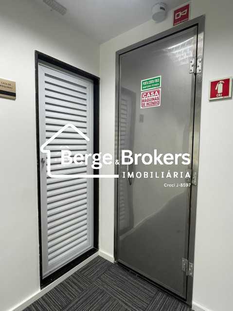 Conheça 26 - CAP SAL 40 - Casa de Bomb do imóvel - Prédio 369m² para alugar Humaitá, Rio de Janeiro - R$ 40.000 - RJPR00018 - 55 26 - CAP SAL 40 - Casa de Bomb - 55