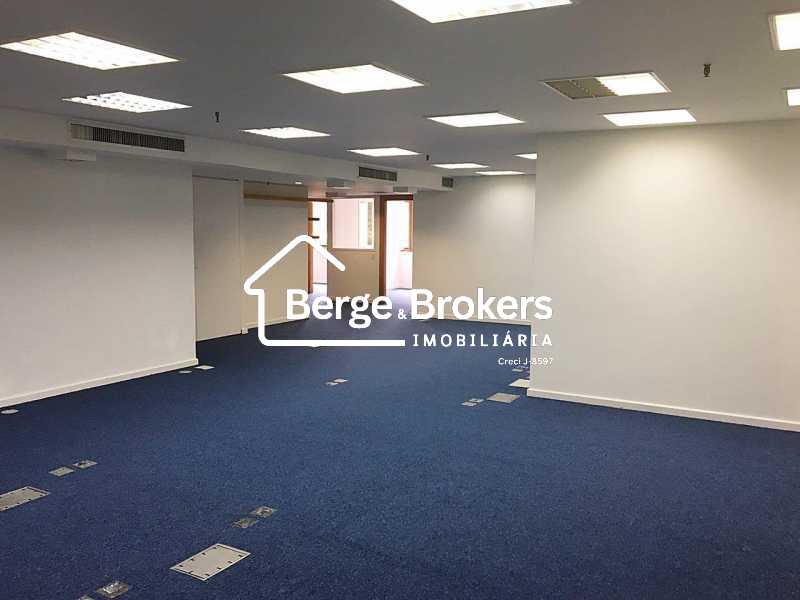 11 - FLOR19 - Sala 301 - Salã - 6