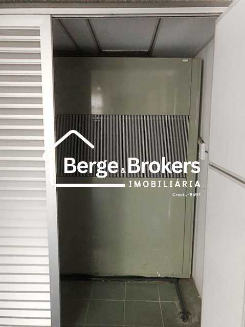 15 - FLOR19 - Sala 301 - Ar Co - 17