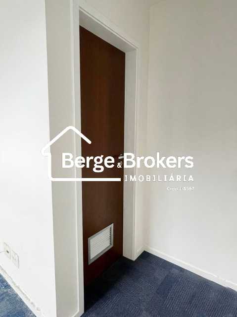 16 - TRAV5 - Sala 1301 - Bh. E - 19