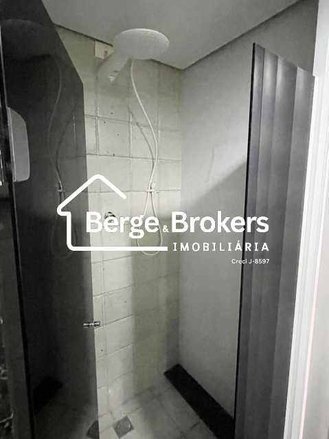 19 - TRAV5 - Sala 1301 - Banhe - 28