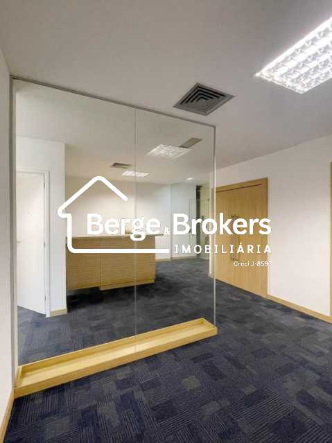 Conheça 22 - OUV88 - 8 PAV - Recepçã do imóvel - Sala Comercial 177m² para alugar Centro, Rio de Janeiro - R$ 8.800 - RJSL00137 - 15 22 - OUV88 - 8 PAV - Recepçã - 15